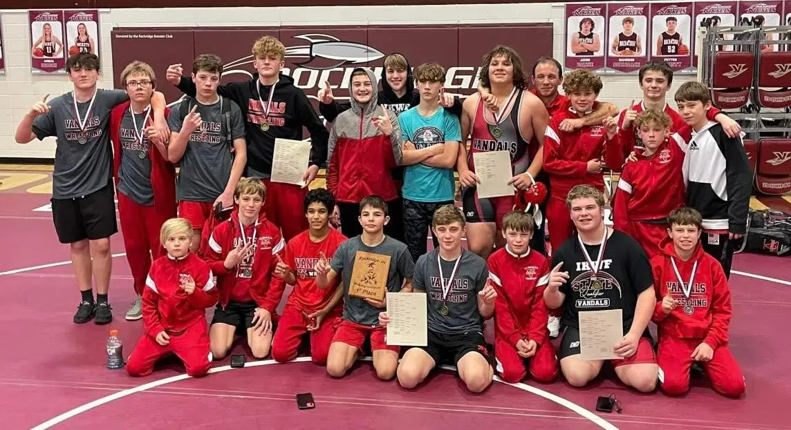 Vandals Jr Wrestlers win Rockridge Invite