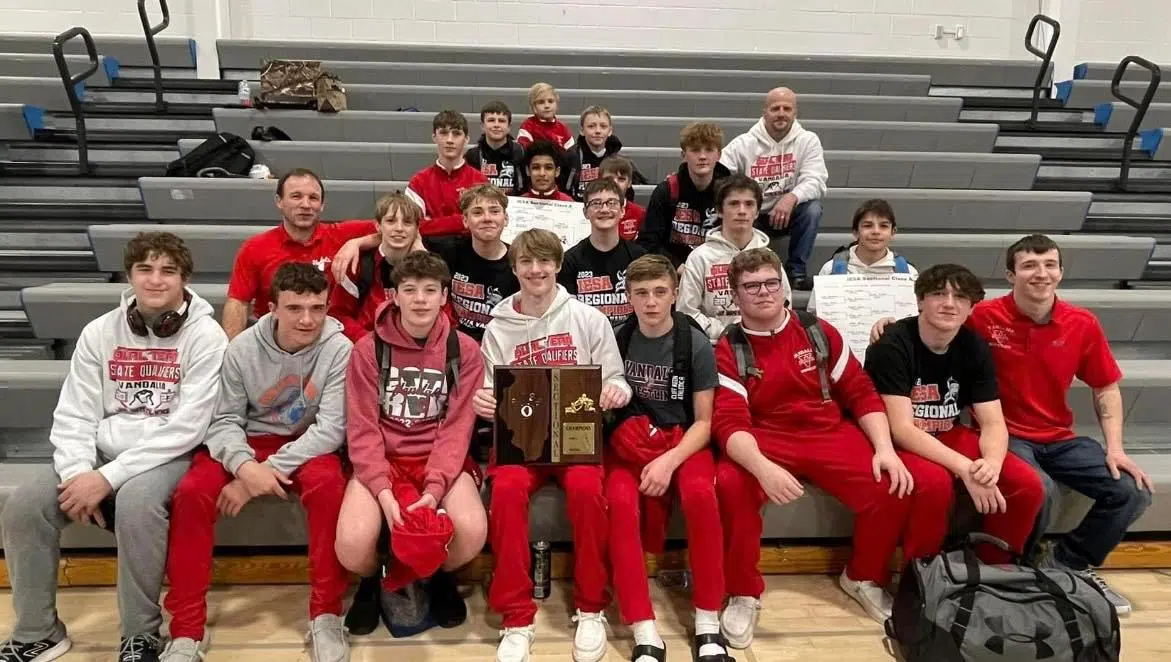 Vandalia Jr High Wrestlers win IESA Sectional as a team, Individual Results