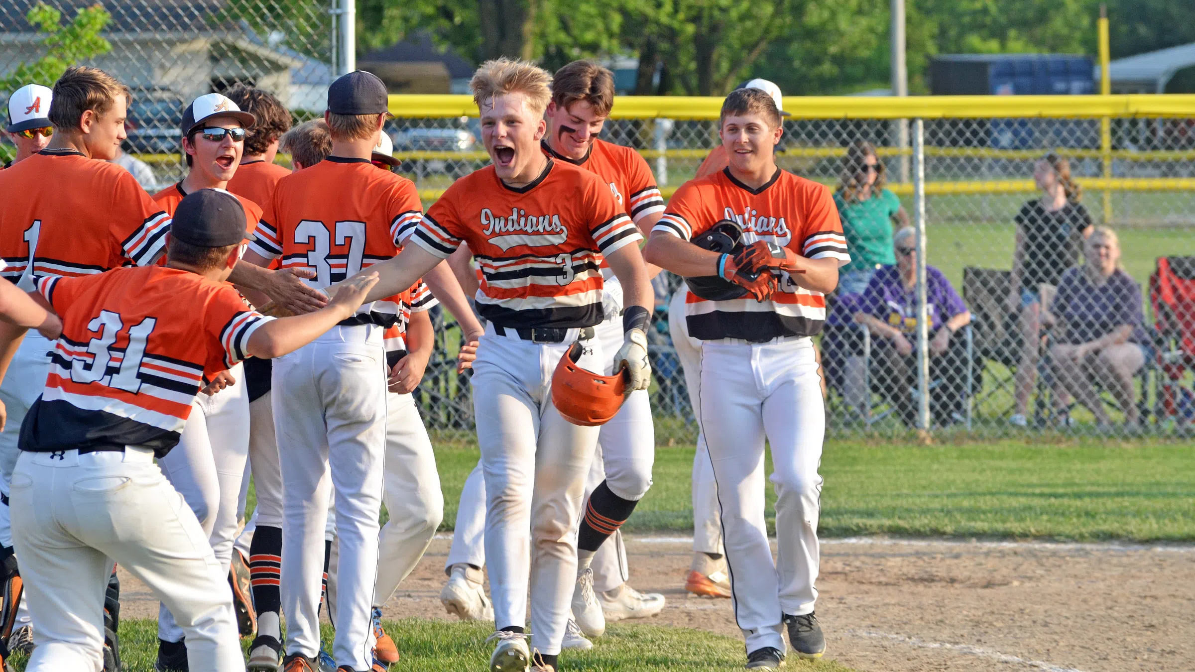 Altamont Rolls Over BSE to Advance to Regional Championship Game