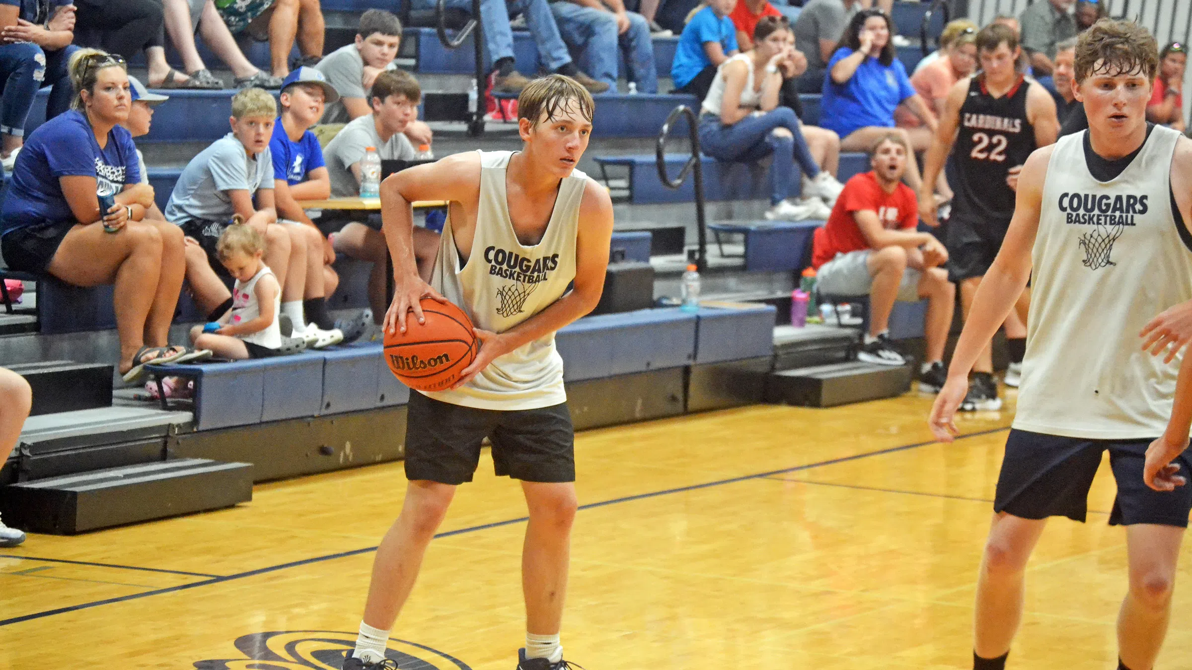 South Central Boys Basketball goes 1-1 at home shootout on Thursday