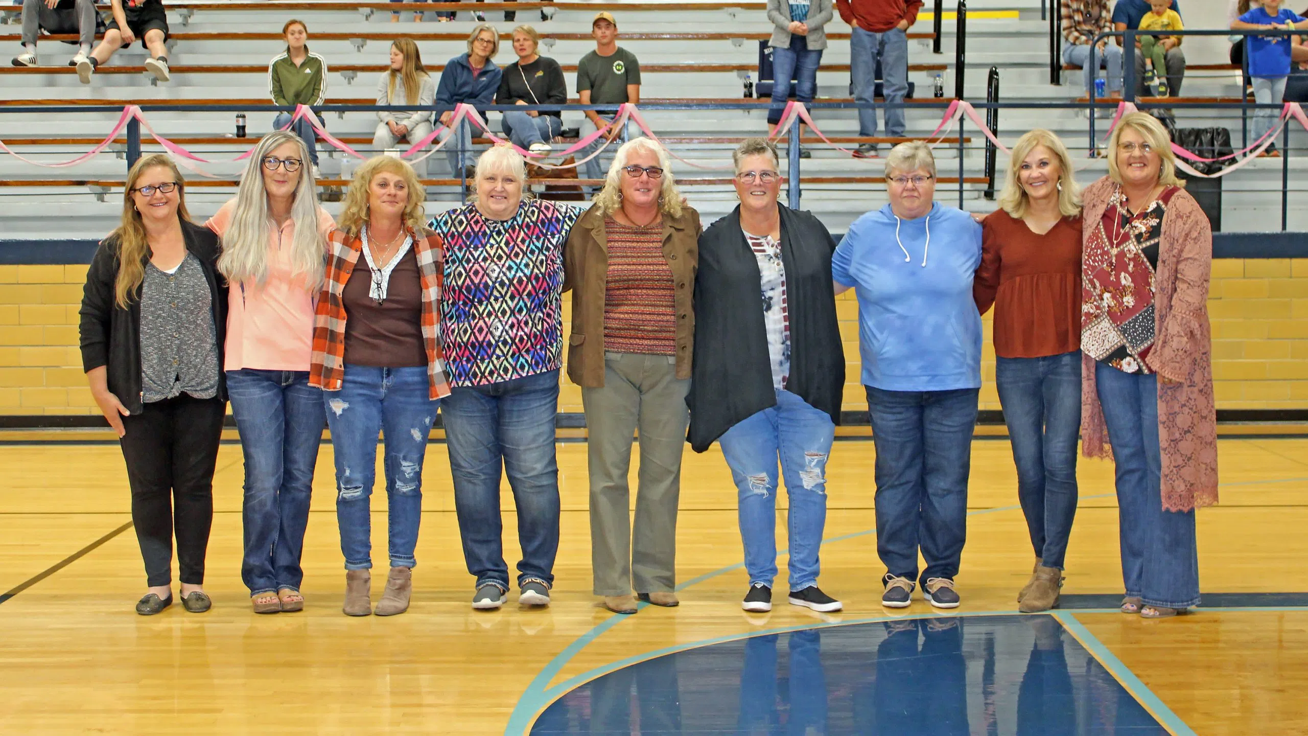 St Elmo High School Inducts 1978 1979 Volleyball Team To Wall Of Fame Vandalia Radio 