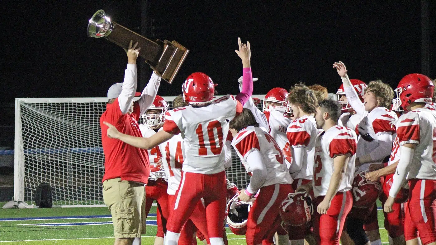 Vandals Happy to be Home for First Round of IHSA Playoffs Vandalia Radio