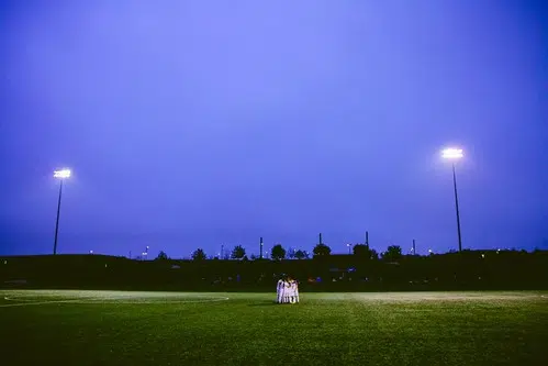 Cincinnati Reds, Chicago Cubs to play at Field of Dreams site in 2022 - ESPN