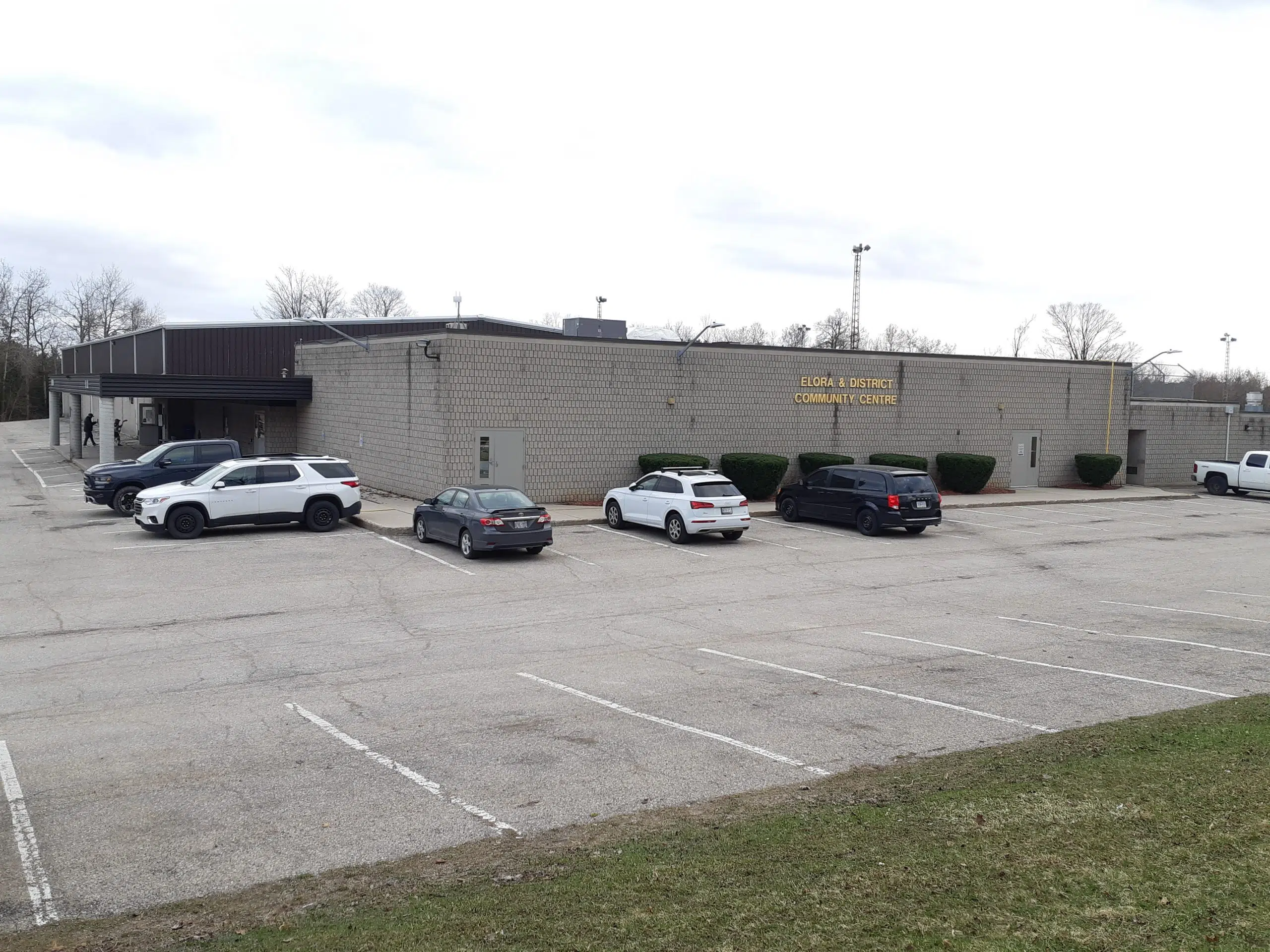 ELORA COMMUNITY CENTRE RECEIVES FUNDING TO RENOVATE AND EXPAND Grand