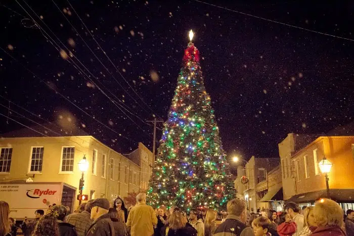 Christmas Tree Lighting Natchez Ms 2022 Natchez Christmas Tree Lighting | Listenupyall.com