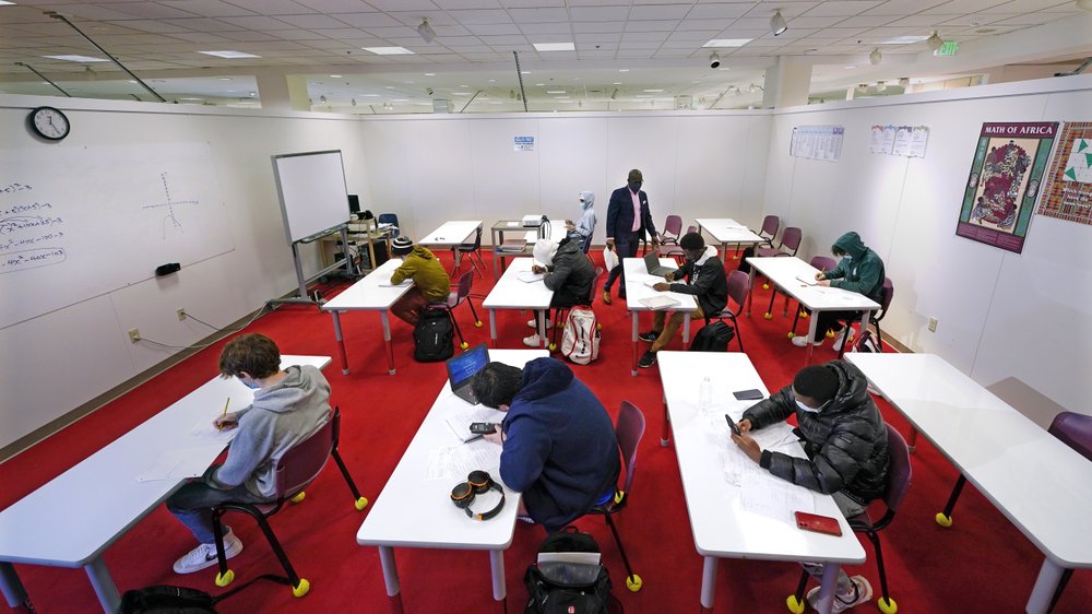 'Cool But Weird Macy's Store Transformed Into A School - Vimarsana News