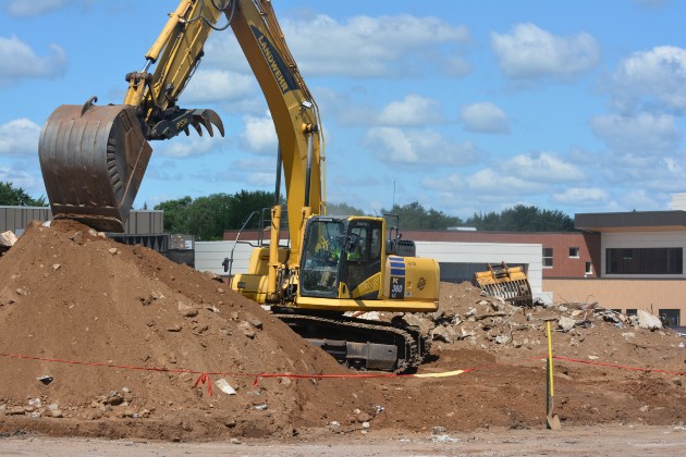 Asbestos Found During Pleasantview School Demolition - Vimarsana News