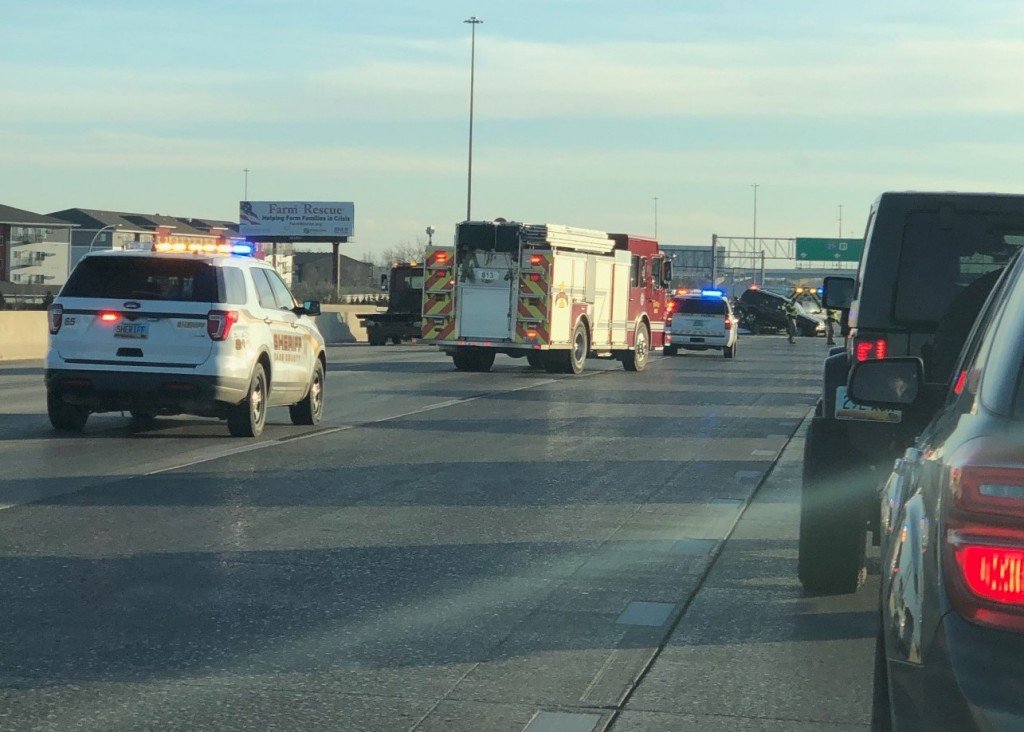 One person killed, another seriously hurt in I-29 crash in Fargo - Vimarsana News