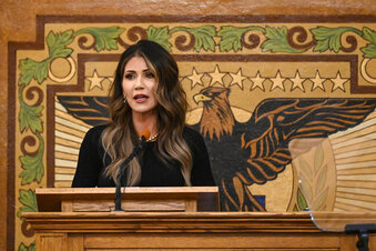 Ethics board dismisses Noem plane case, says law is unclear - Vimarsana News