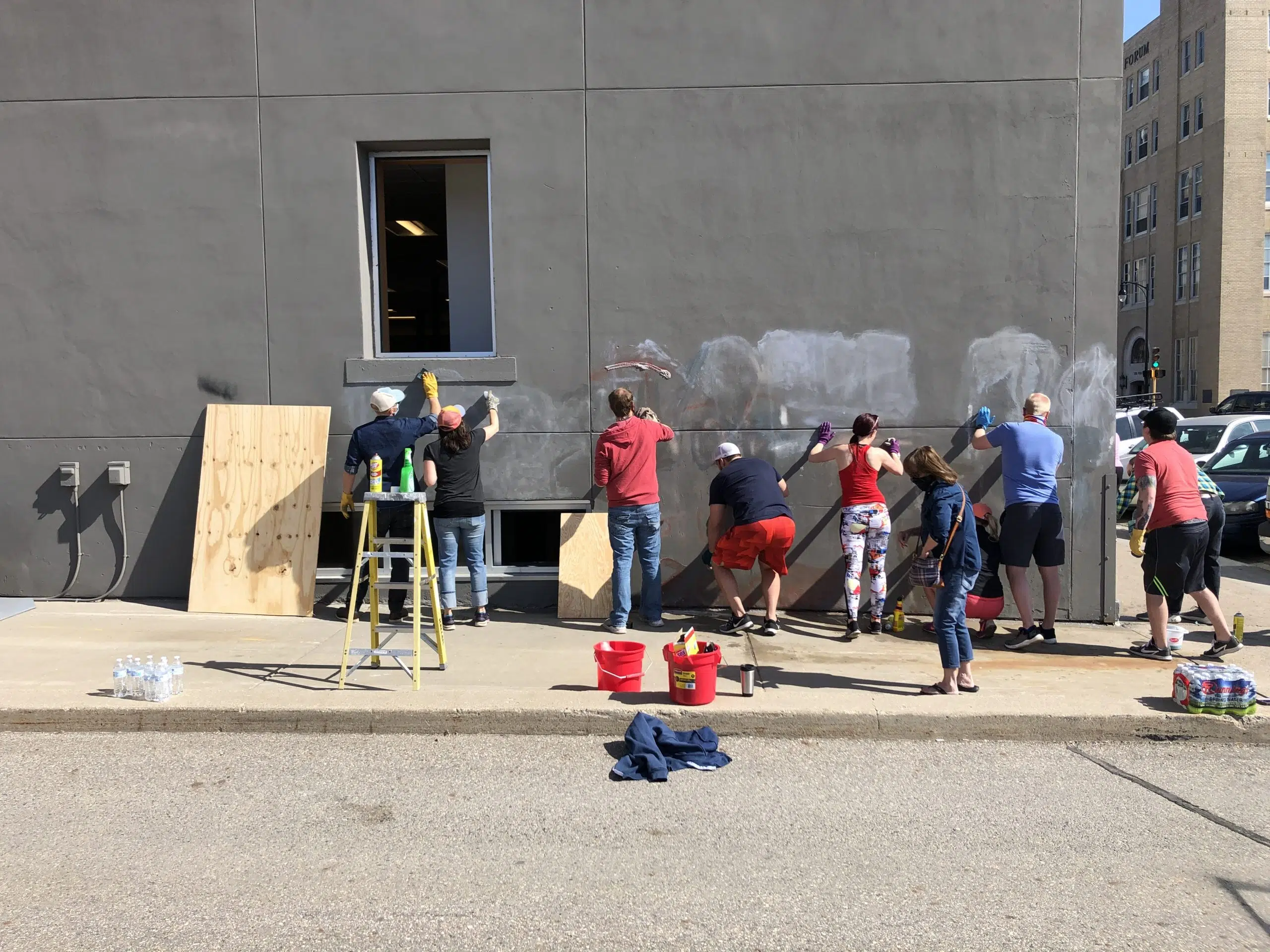 Community clean up effort organized in Fargo Y94