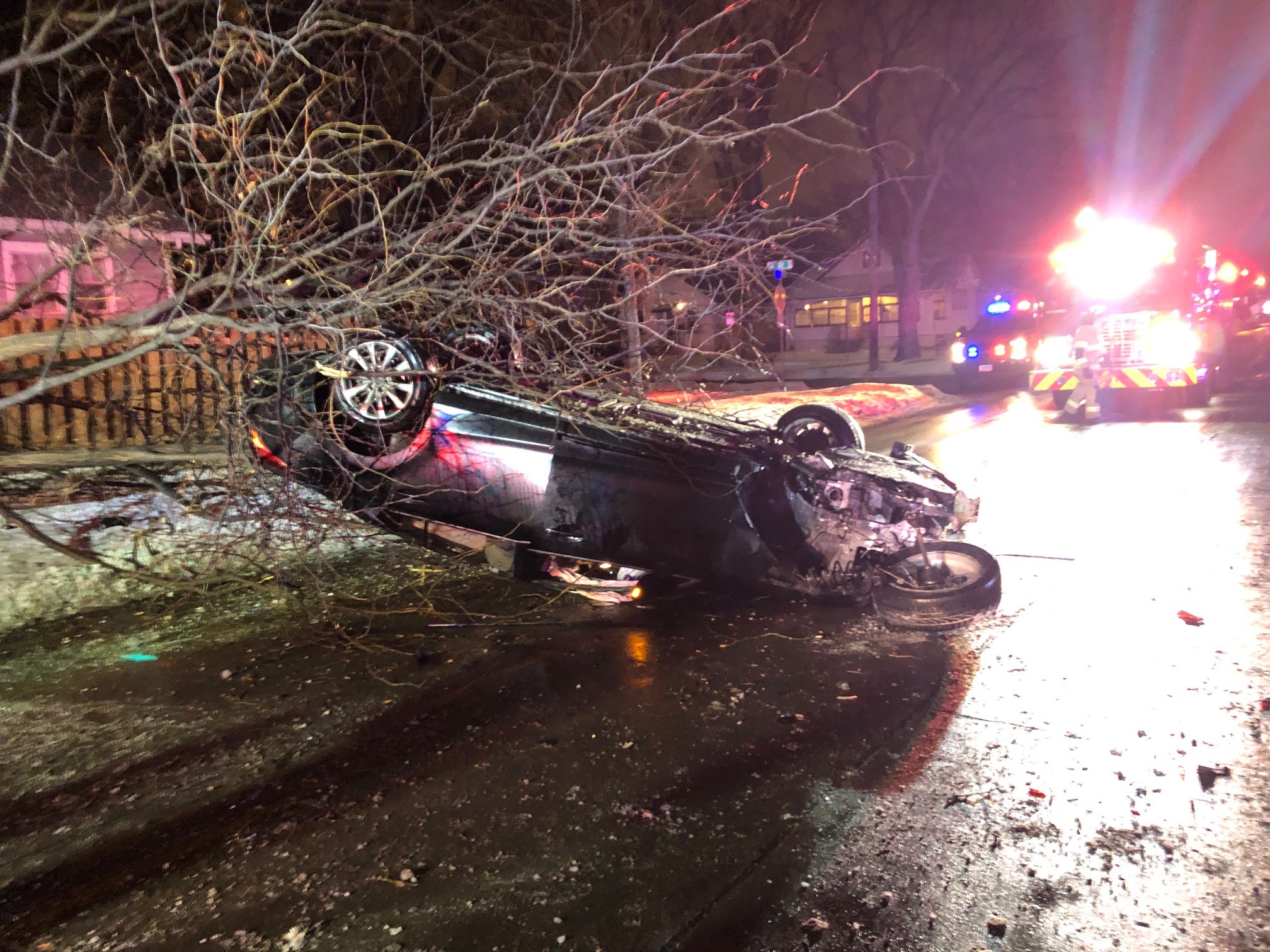 Minor injuries in high speed rollover in Fargo - Vimarsana News