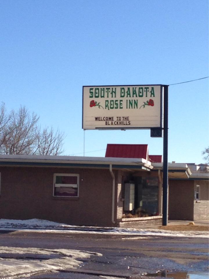 4 people indicted in connection with motel shooting in South Dakota - Vimarsana News