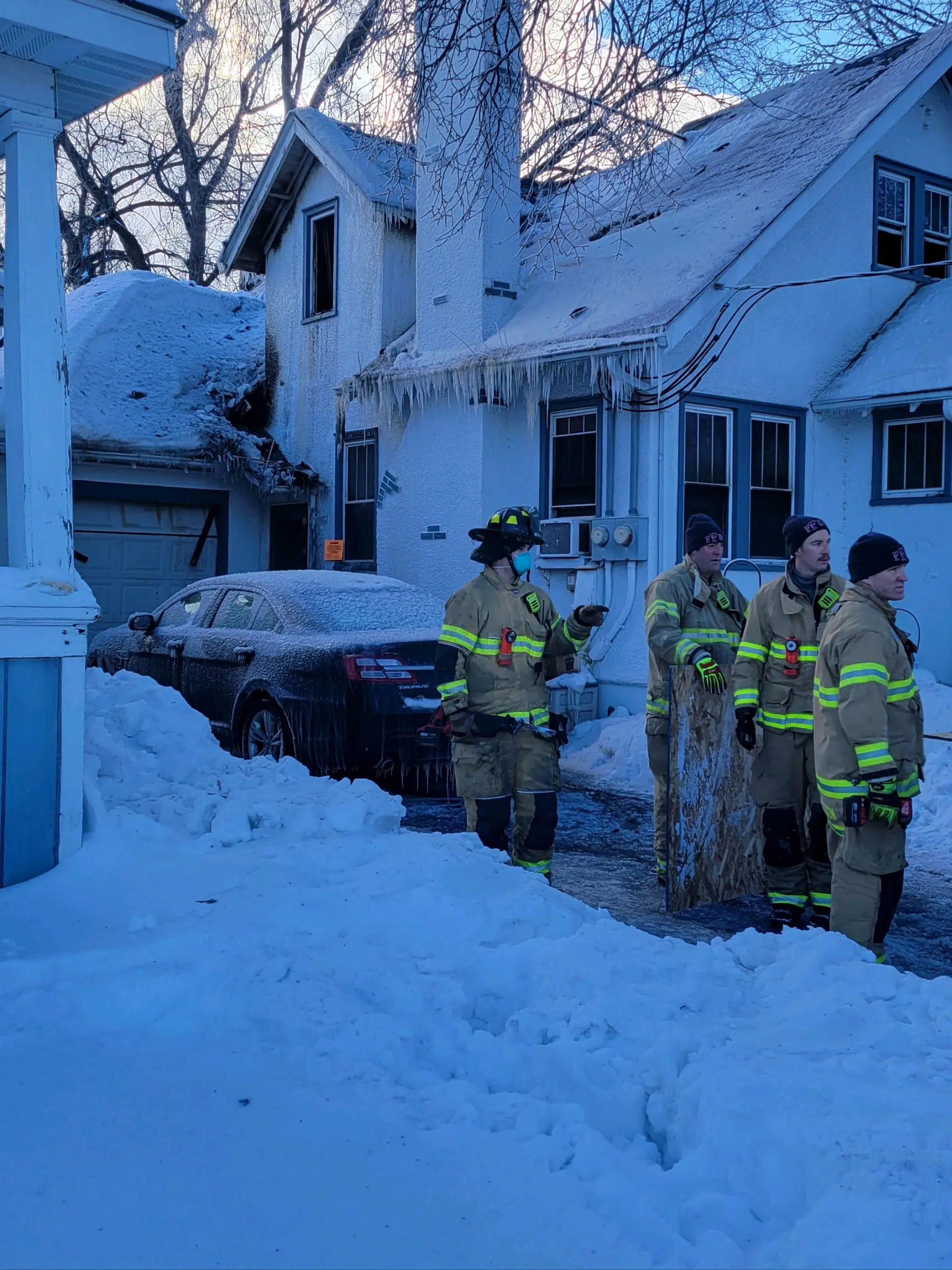 Fargo Fire Dept Two dead in early morning house fire The Mighty 790
