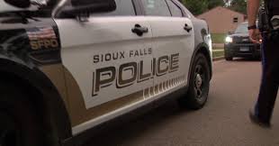 Three arrested after Sioux Falls police shoot at suspect - Vimarsana News