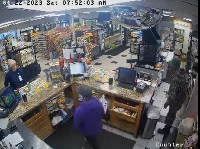WATCH: Man cuts off his ankle bracelet, flees police in Breckenridge - Vimarsana News