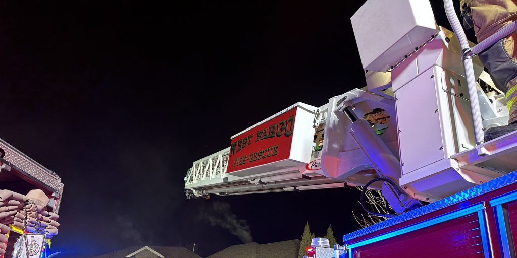 Fire damages house, displaces residents in West Fargo - Vimarsana News