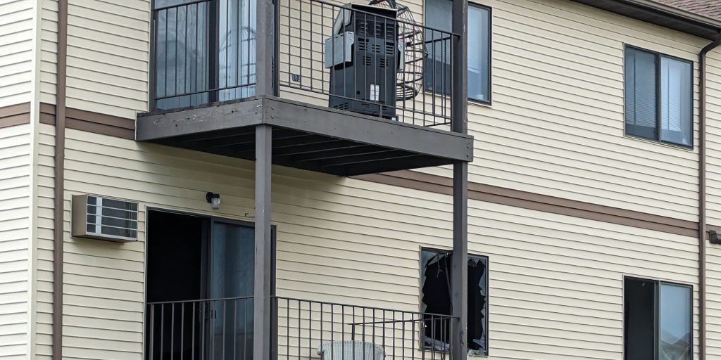 Two injured in Fargo apartment building fire - Vimarsana News