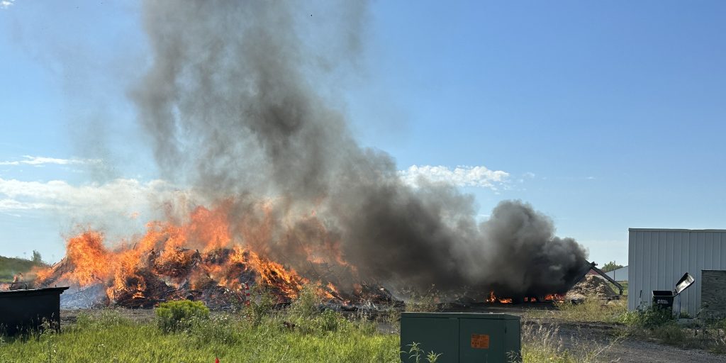 Firefighters to spend several days managing fire in West Fargo - Vimarsana News
