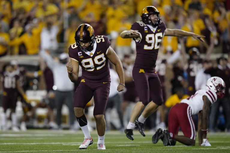 Minnesota rallies late to beat Nebraska 13-10 and ruin Rhule's debut | The Mighty 790 KFGO - Vimarsana News