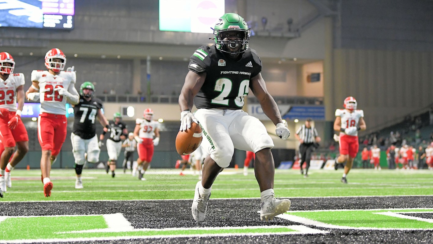 UND Football Mounts Fourth Quarter Comeback to Beat YSU - Vimarsana News