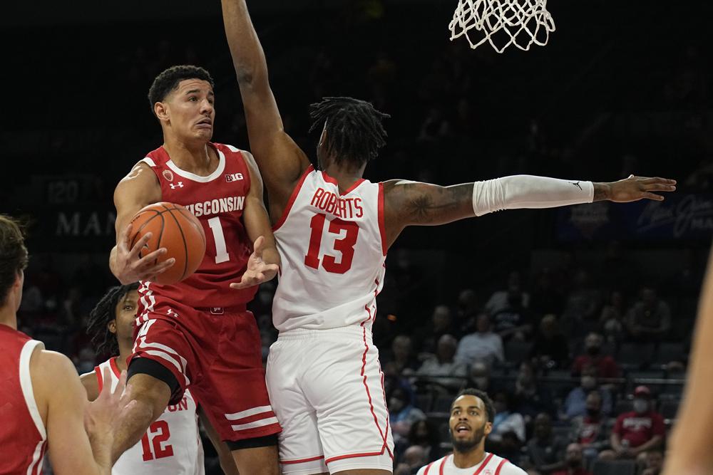 Wisconsin holds off No. 12 Houston with 65-63 upset - Vimarsana News