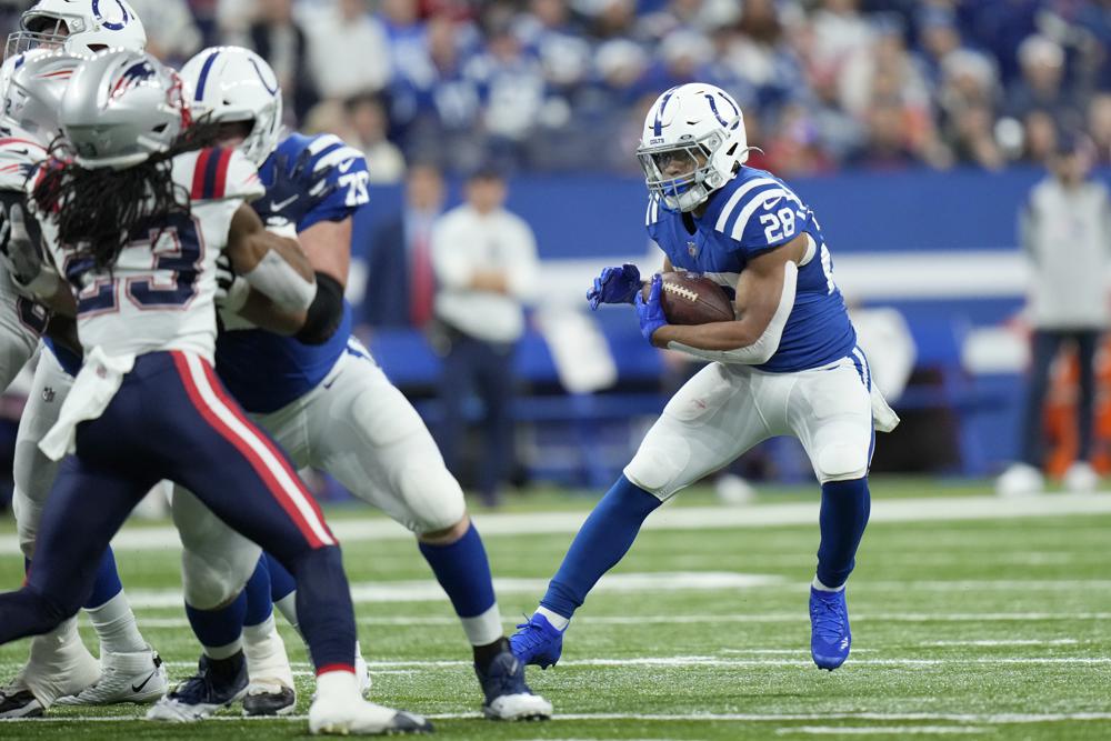 Taylor helps Wentz and Colts turn table on Patriots with 27-17 victory - Vimarsana News