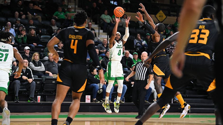 Hawks Upend Saints, 72-55 - Vimarsana News