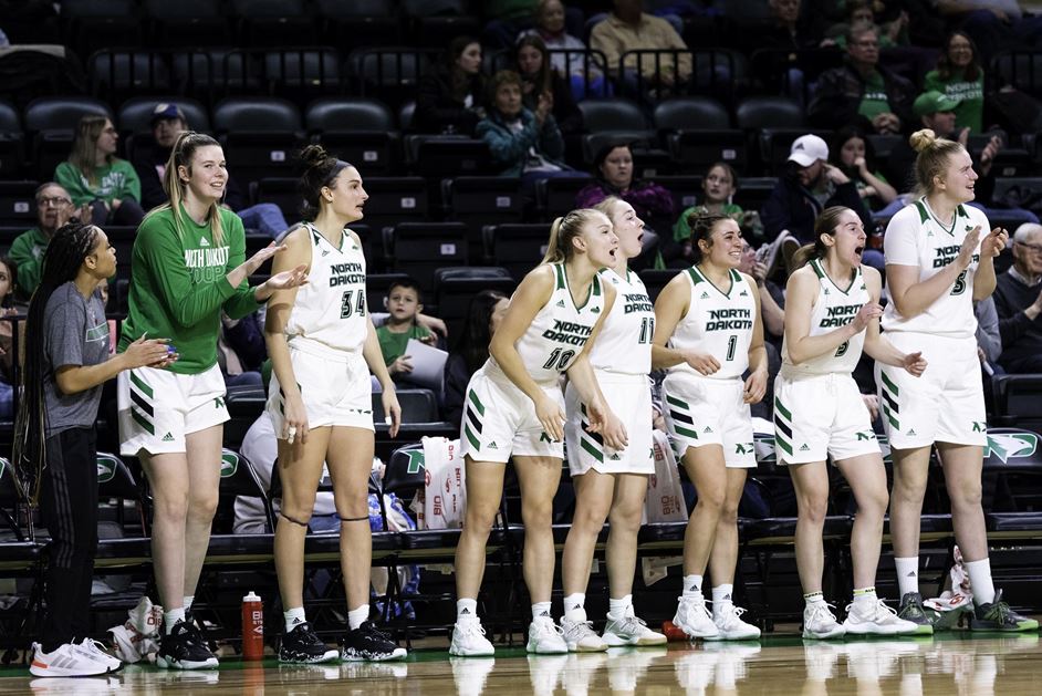 North Dakota Extends the Streak to Five with a 53-34 Win - Vimarsana News