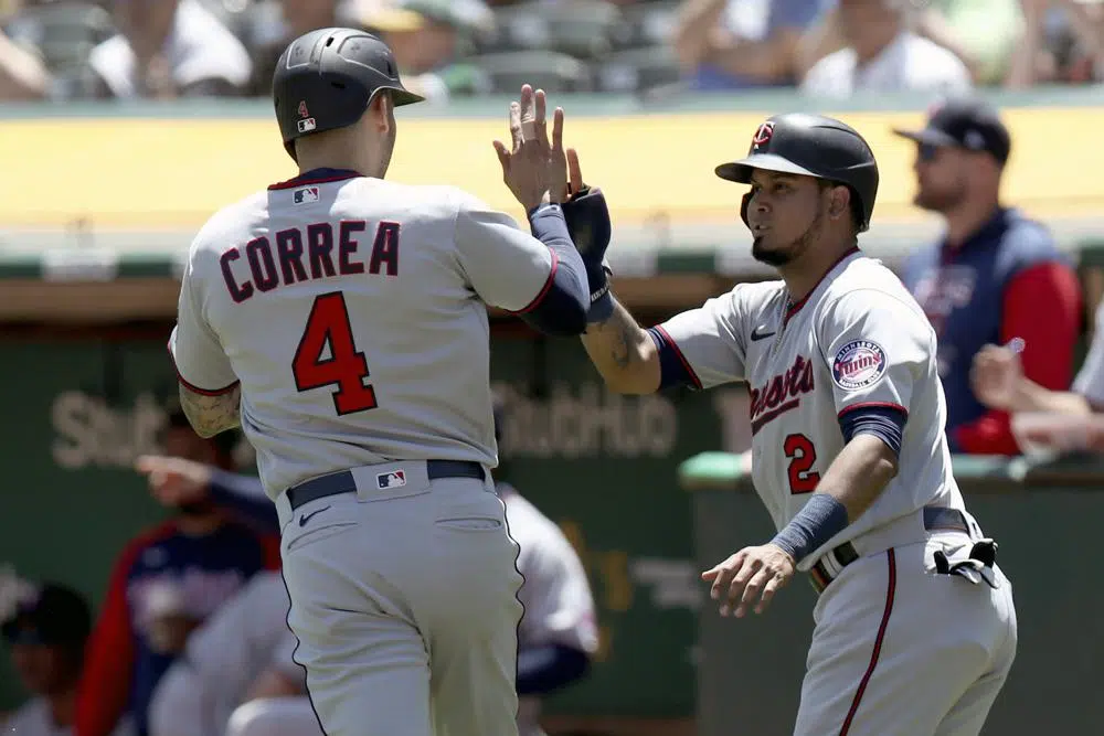 Twins Trounce A’s 14-4, Win First Series in Oakland Since 2011