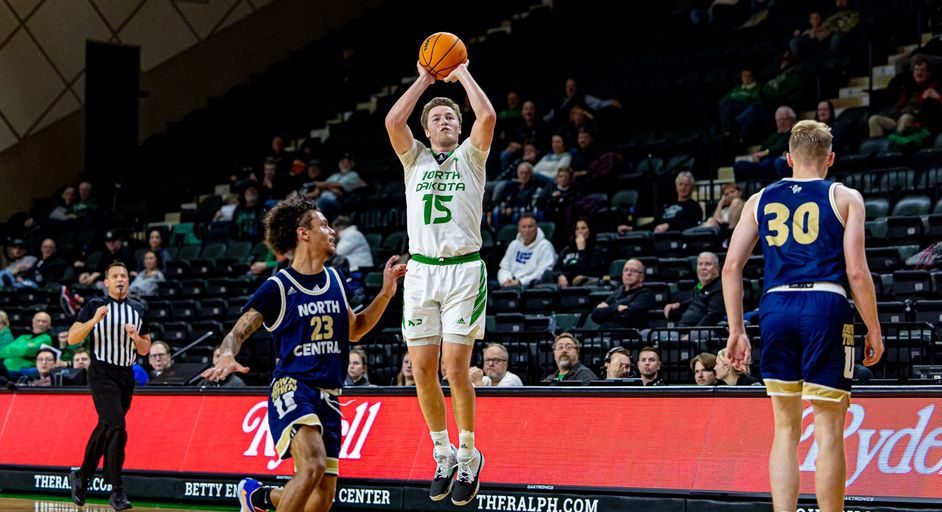 Hawks Rout Rams, 99-48 - Vimarsana News
