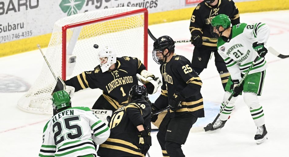 Another Fighting Hawks comeback; Kleven pair in 4-2 win over Lindenwood - Vimarsana News