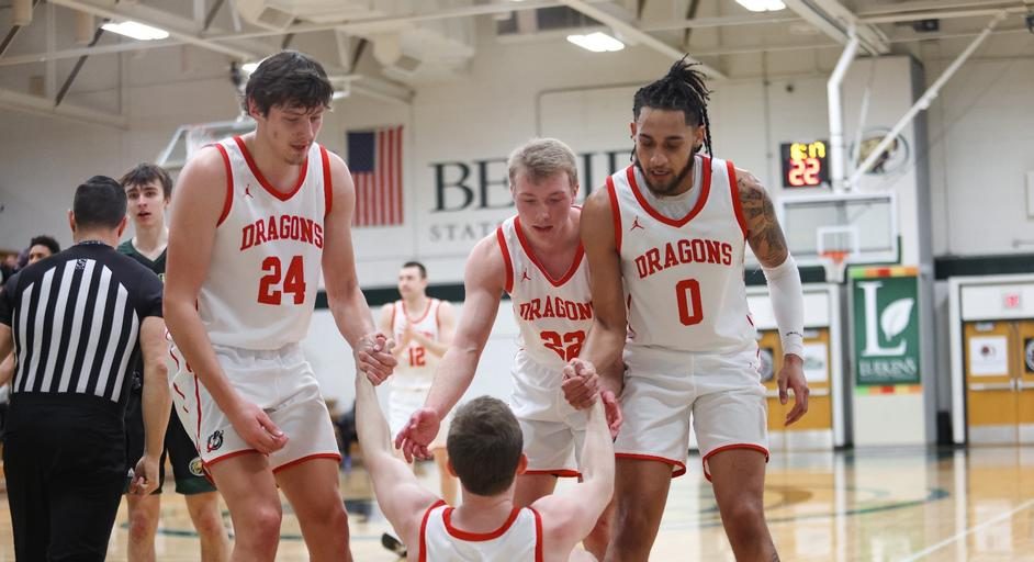 MSUM Drops Nail-Biter to Beavers - Vimarsana News