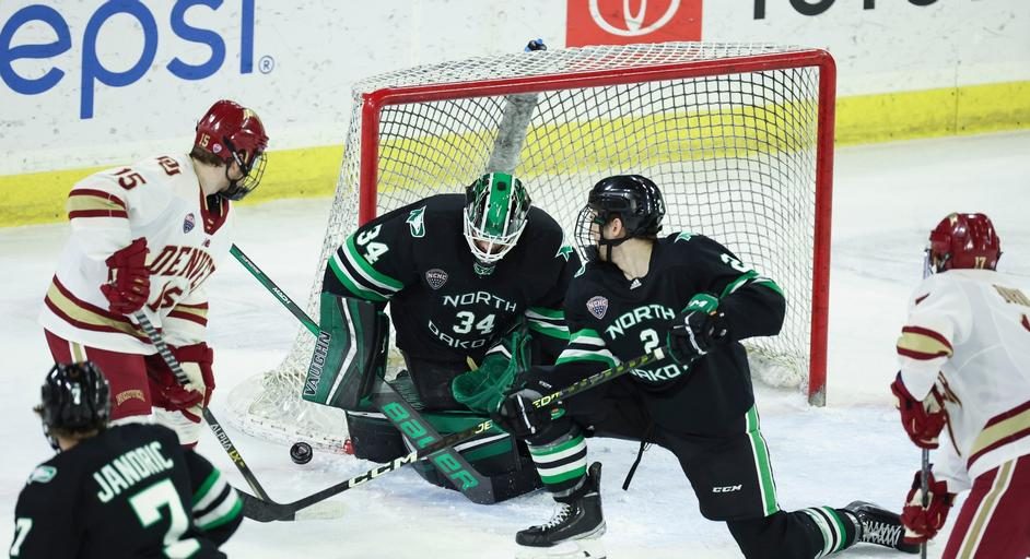 Power play paces No. 4 Denver to 5-2 win, weekend sweep - Vimarsana News