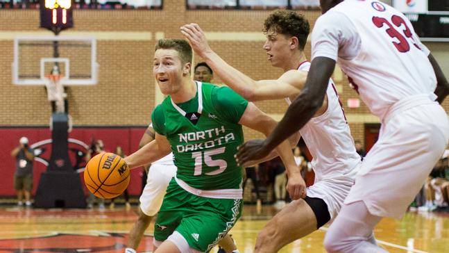Hawks Grab Second Straight Win, Lead Pioneers Wire-to-Wire - Vimarsana News