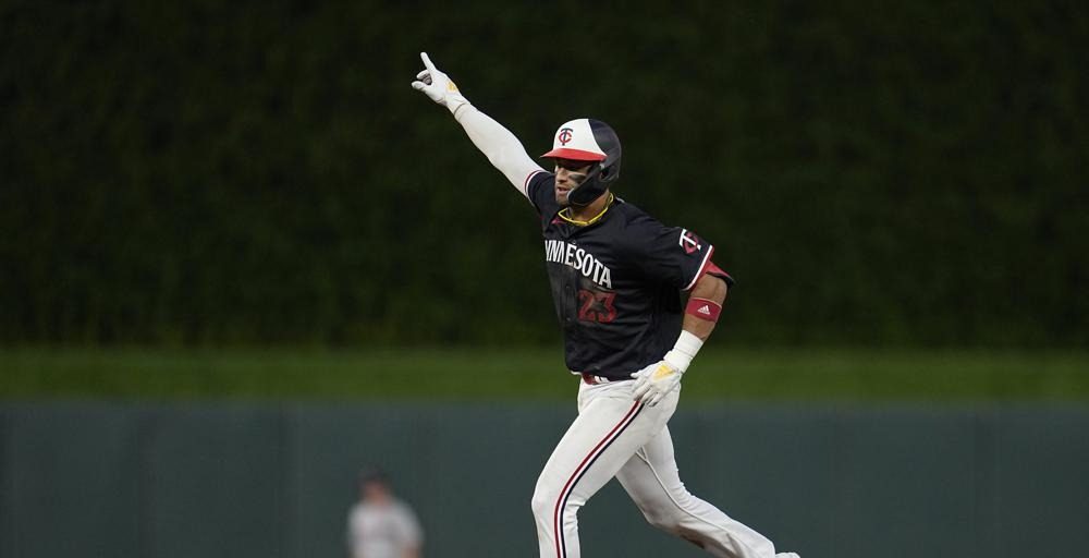 Twins top Guardians 7-6 as Lewis hits tying HR in 8th, Castro wins it with SF in 9th - Vimarsana News