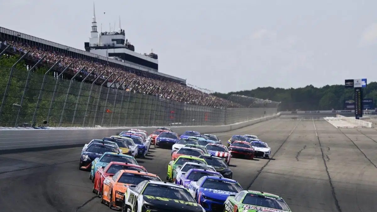 Pocono Raceway boasts its largest NASCAR crowd in more than a decade ...