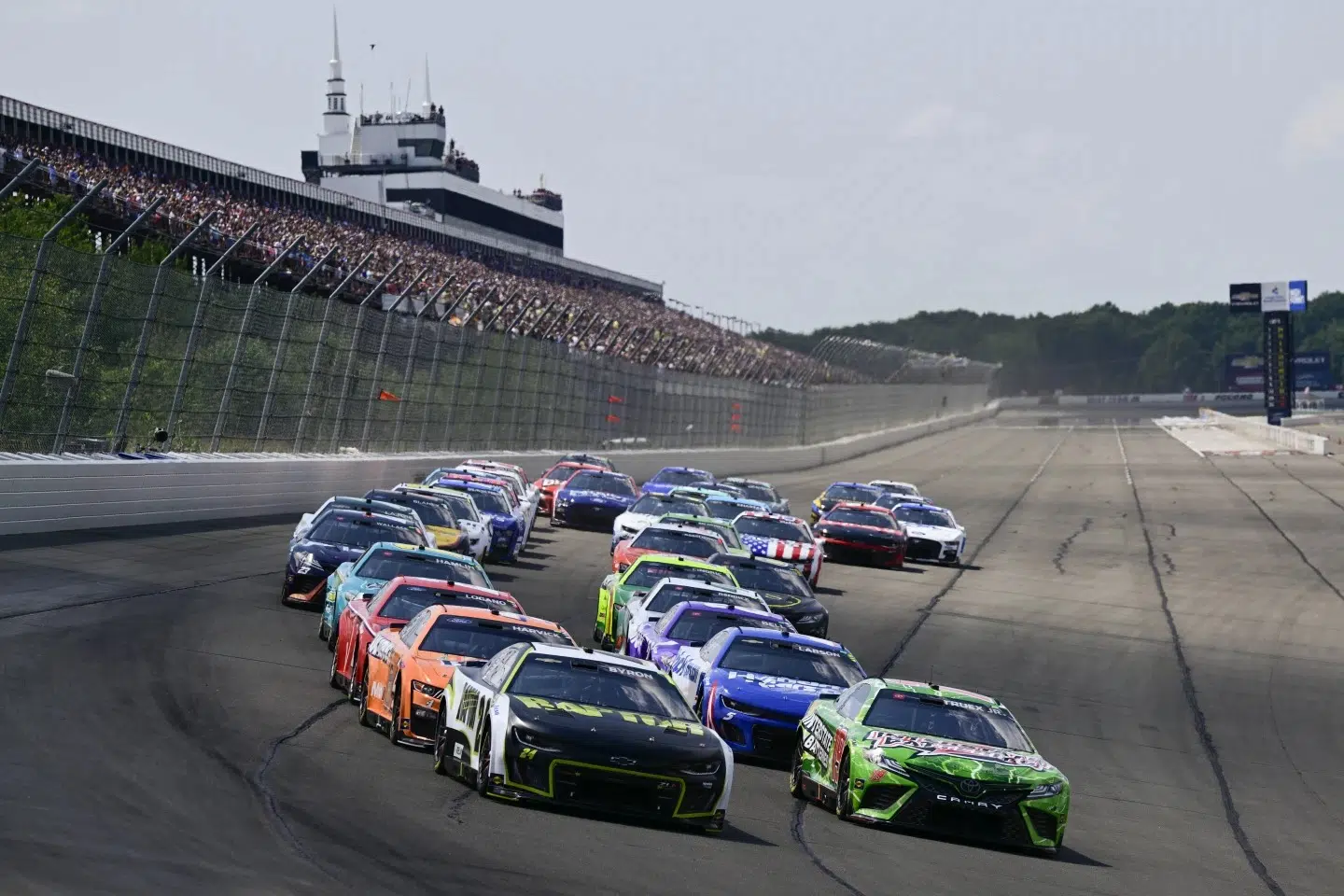 Pocono Raceway boasts its largest NASCAR crowd in more than a decade