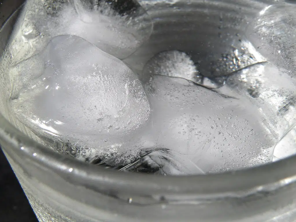 Drinking Cold Water On A Hot Day Has Risks HOT 96 Today's Hit Music