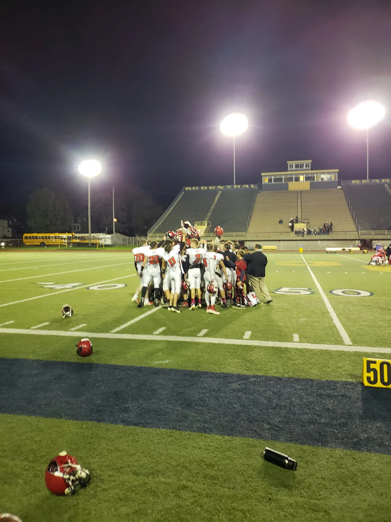 Tekonsha 8player football team clinch division title with win over St