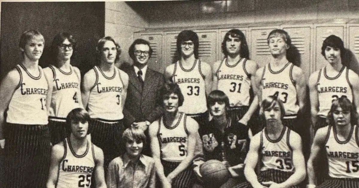 1975-76 UC boys basketball squad selected as “Team of Fame” by UCHS ...