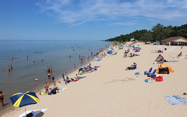 North Beach Off Limits Due to E. Coli Outbreak - Vimarsana News