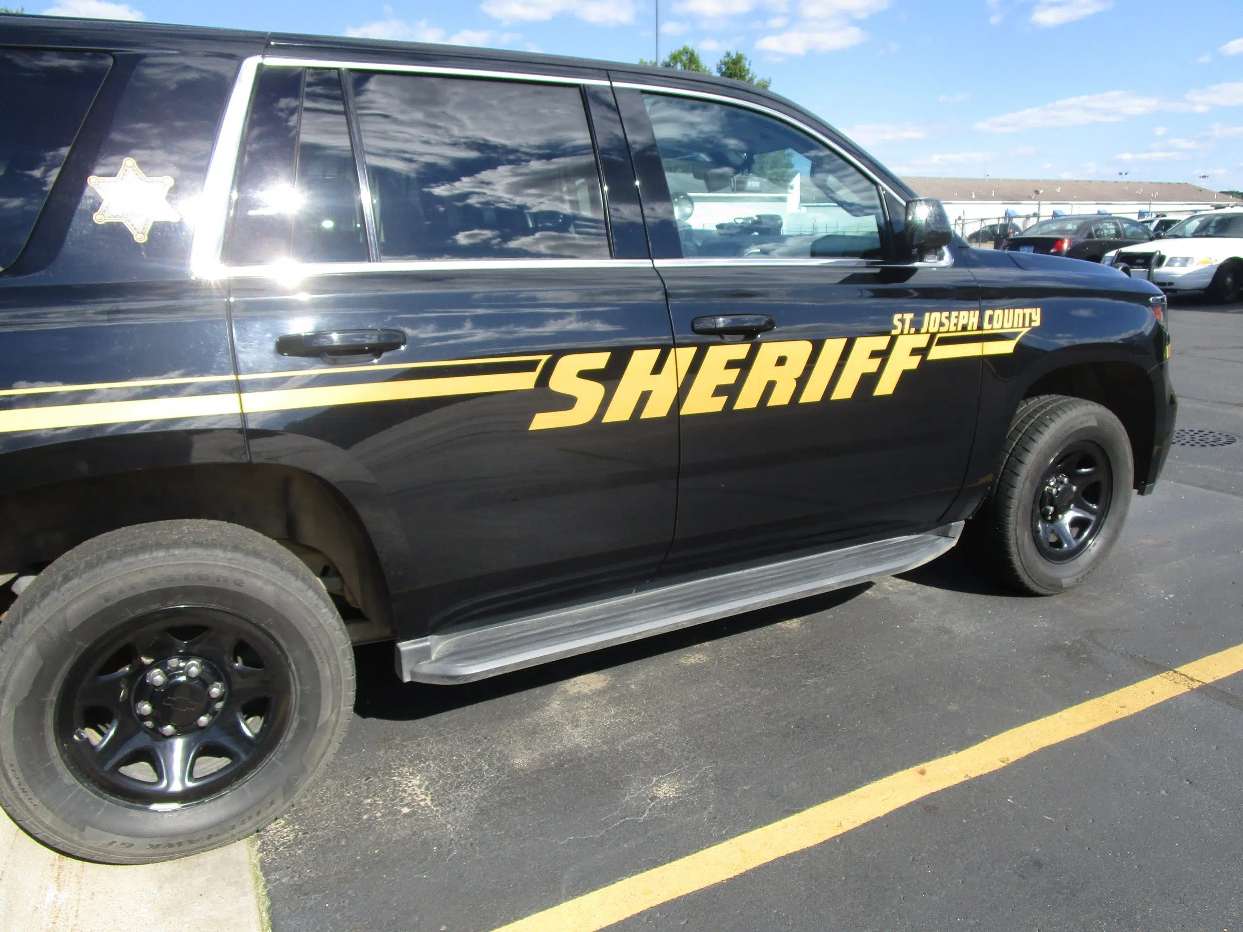 St Joseph County Sheriffs Office Looking For Hit And Run Vehicle