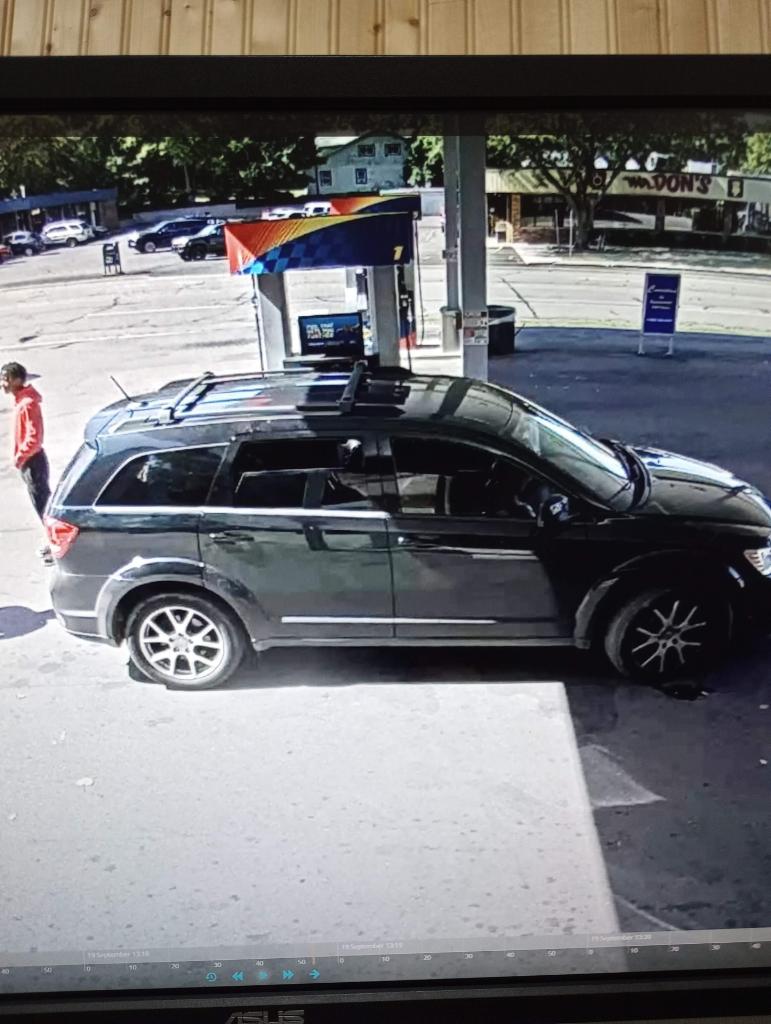 Police searching for suspect who threatened customer at Battle Creek gas station with a pistol - Vimarsana News