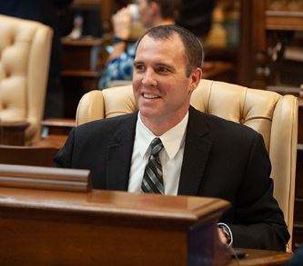 Senator Albert schedules local office hours for Calhoun and Kalamazoo county constituents - Vimarsana News