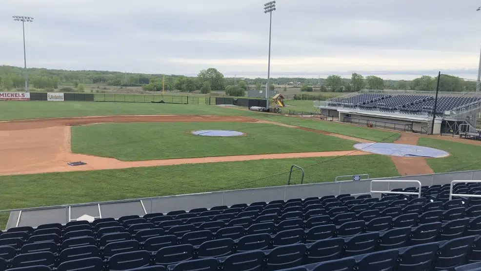 Rockers Play Woodchucks for Final Time in Regular Season - Green