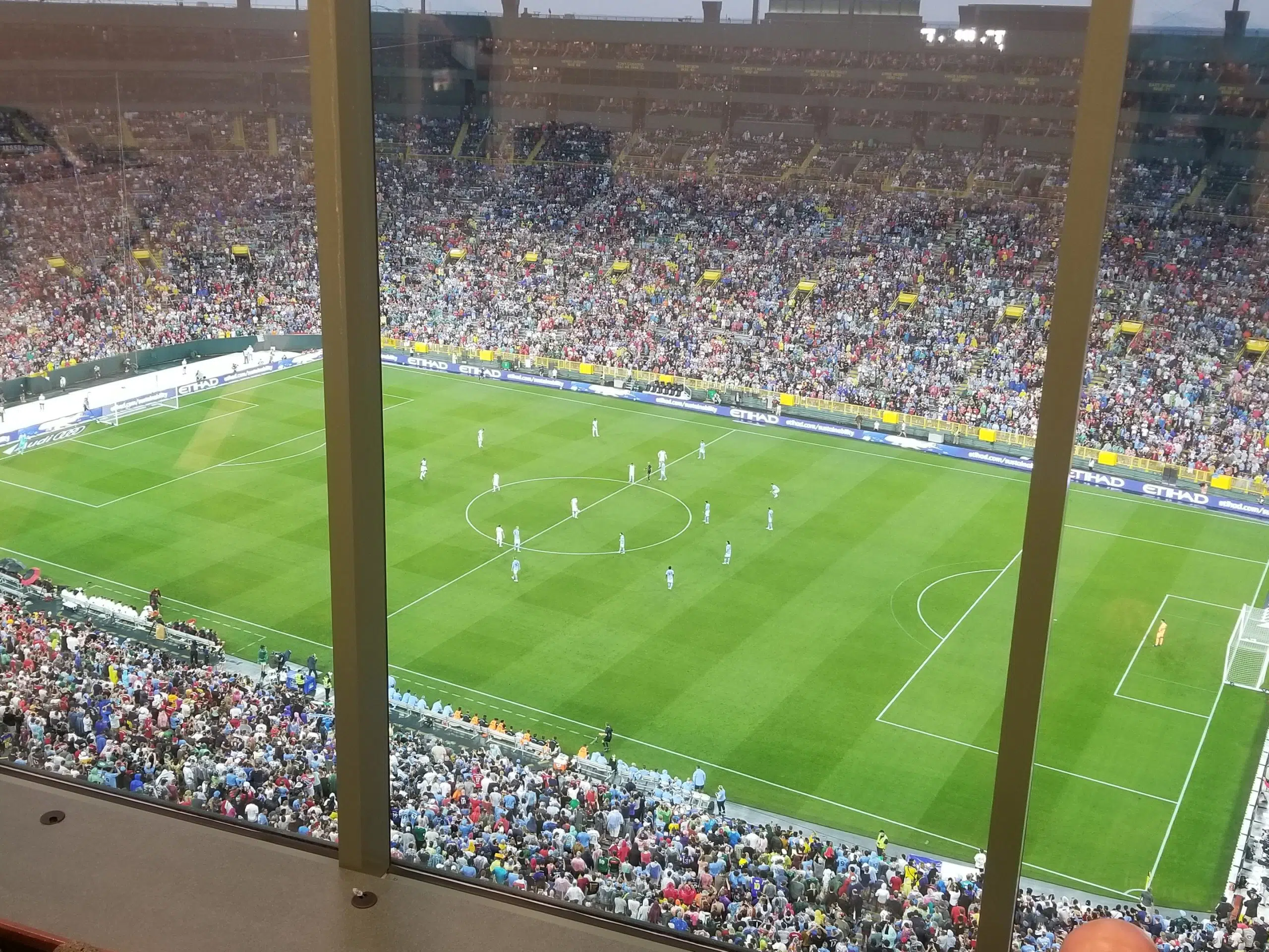 Bayern, Man City soccer game fits Packers, Green Bay, Lambeau Field