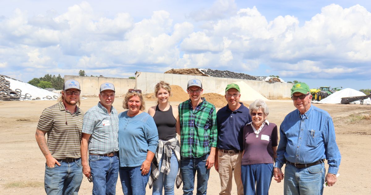 Wisconsin Legislators Participate in On-Farm Nutrient Stewardship Field Day - Vimarsana News
