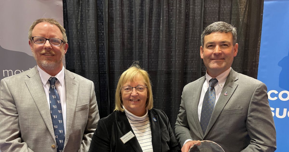 Dairy Business Association presents legislative leader awards - Vimarsana News