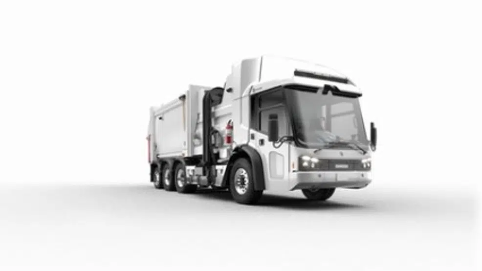 Oshkosh Corporation Announces First Fully Integrated, Electric Refuse