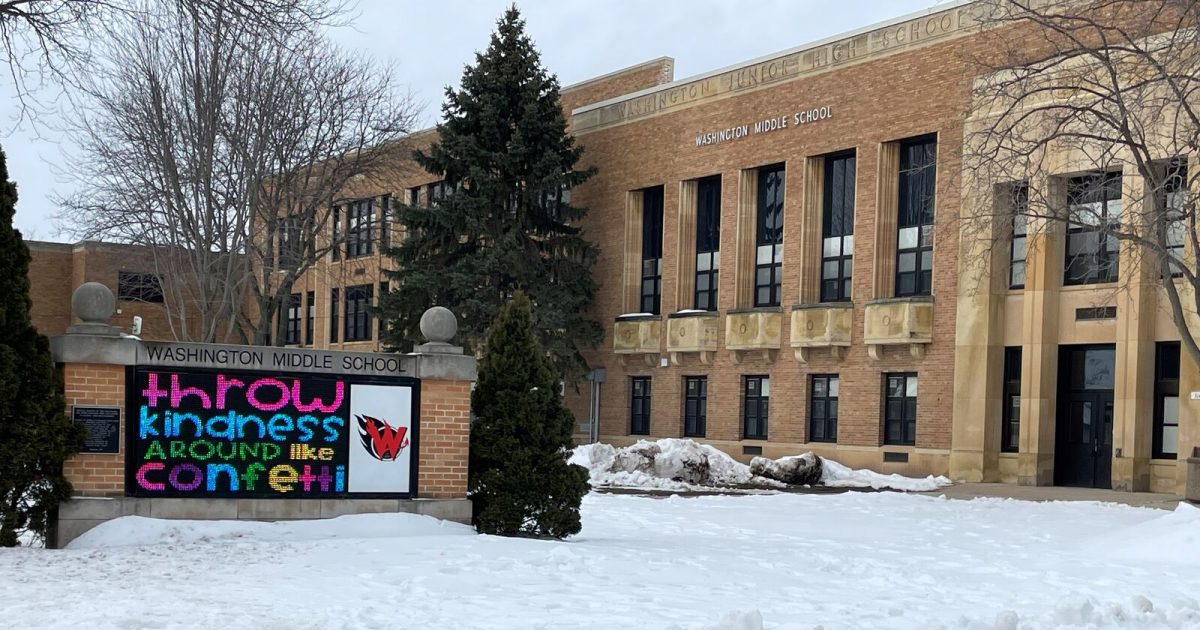 Green Bay School District Considers Options Including Closing Multiple Buildings - Vimarsana News